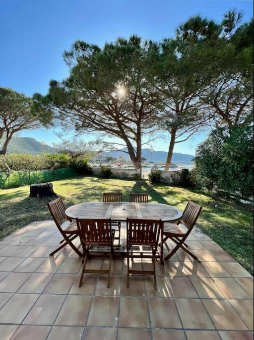 Maison Chaleureuse En Plein Coeur Du Centre Ville Saint-Florent  Εξωτερικό φωτογραφία